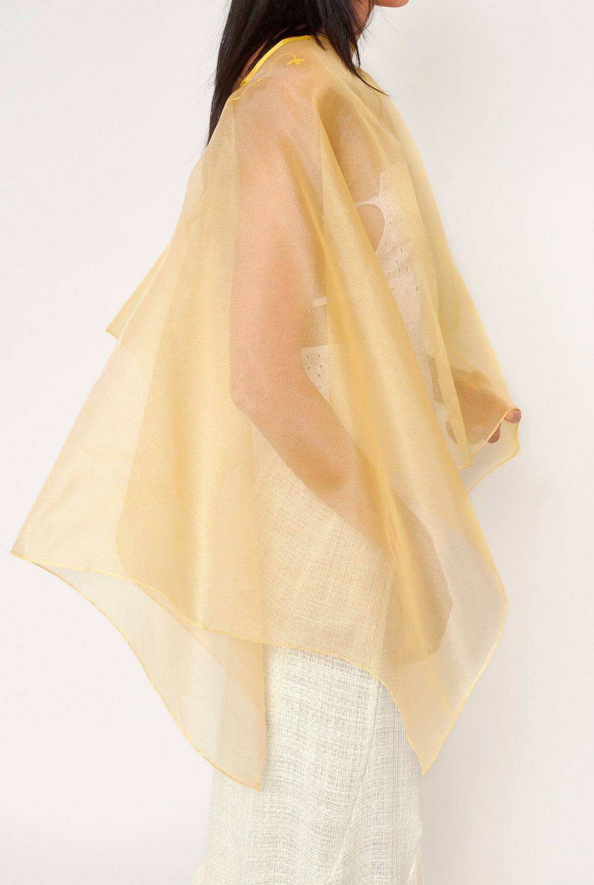 Capa amarilla organza